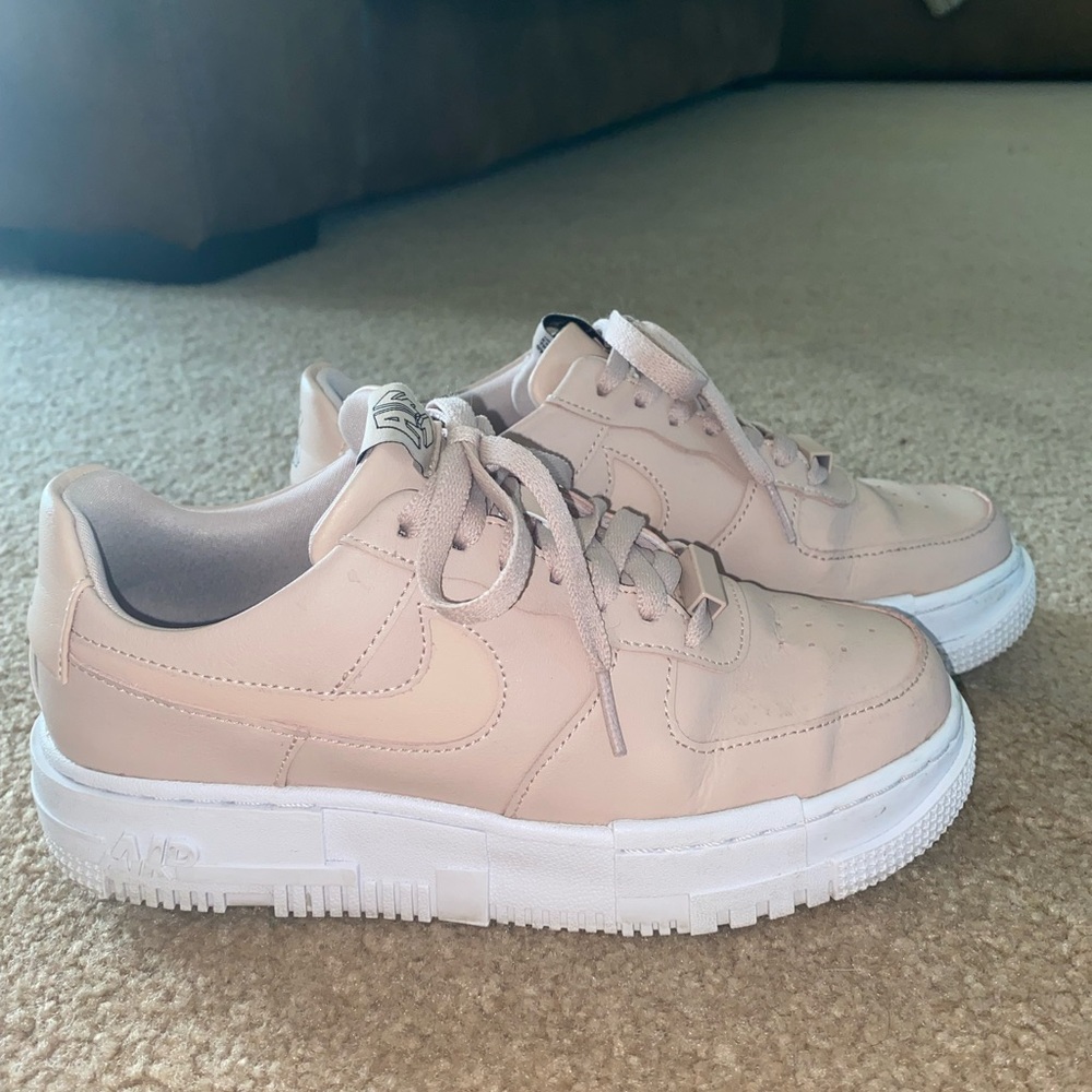 Nike beige AF1’s - Picture 7 of 8